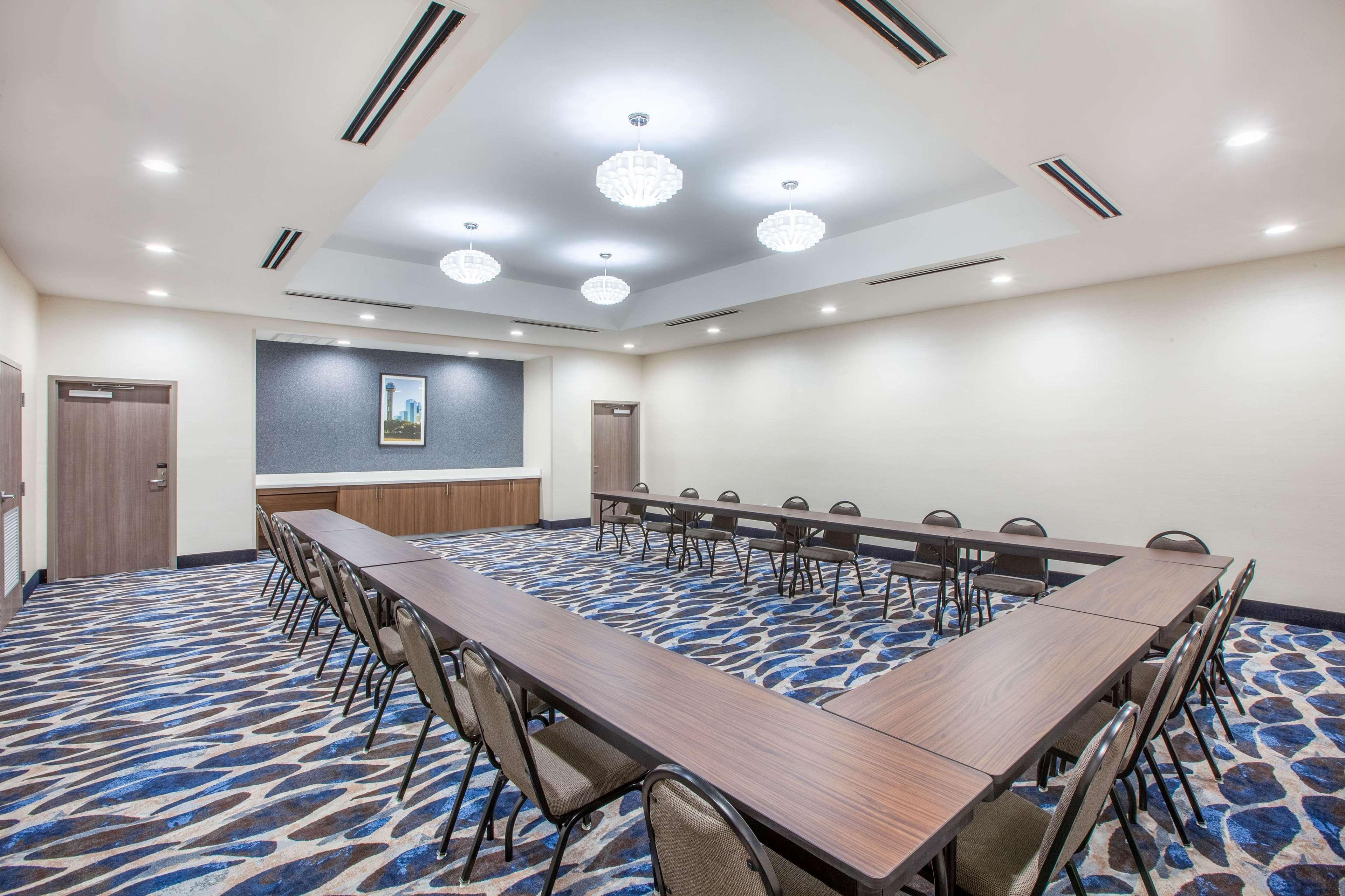 La Quinta By Wyndham Dallas דנקנוויל מראה חיצוני תמונה